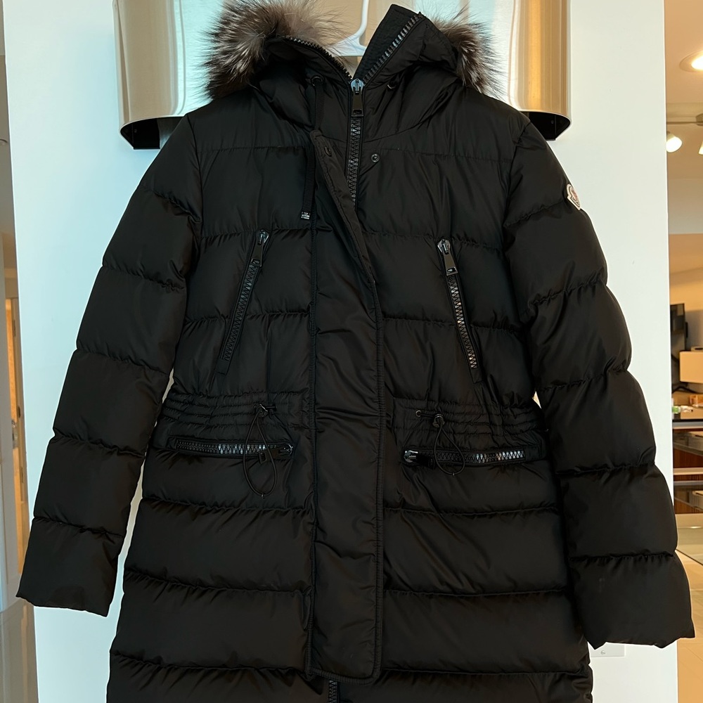 ** AUTHENTIC** Moncler Woman’s Parka